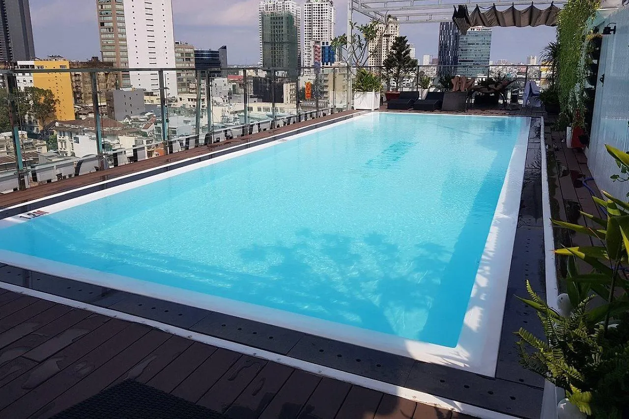 Happy Life Grand Hotel & Rooftop Skybar Ho Chi Minh City