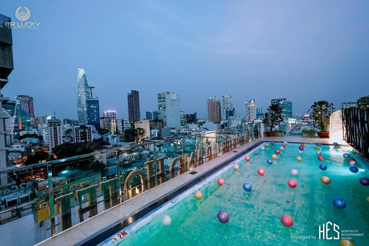 Happy Life Grand Hotel & Rooftop Skybar Ho Chi Minh City