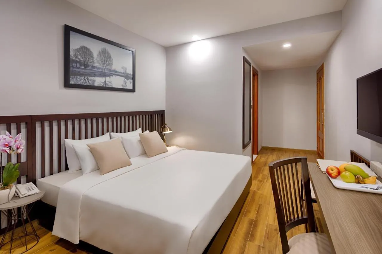 Happy Life Grand Hotel & Rooftop Skybar Ho Chi Minh City 4*,  Vietnam